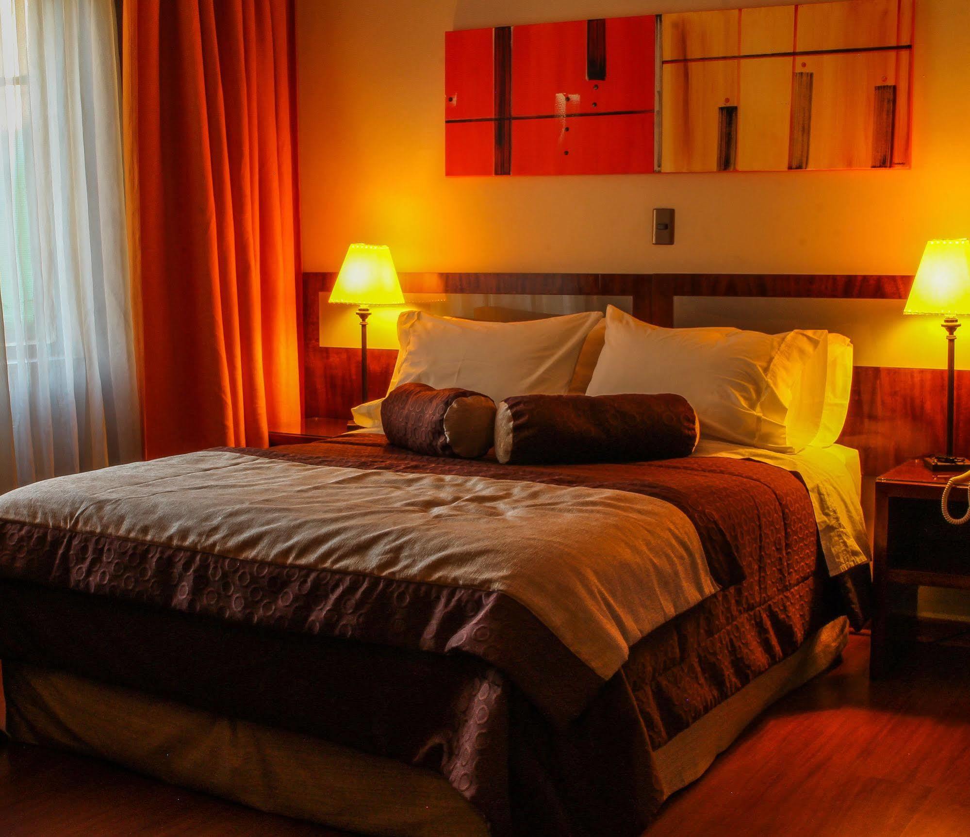 Hotel Libertador Santiago Luaran gambar